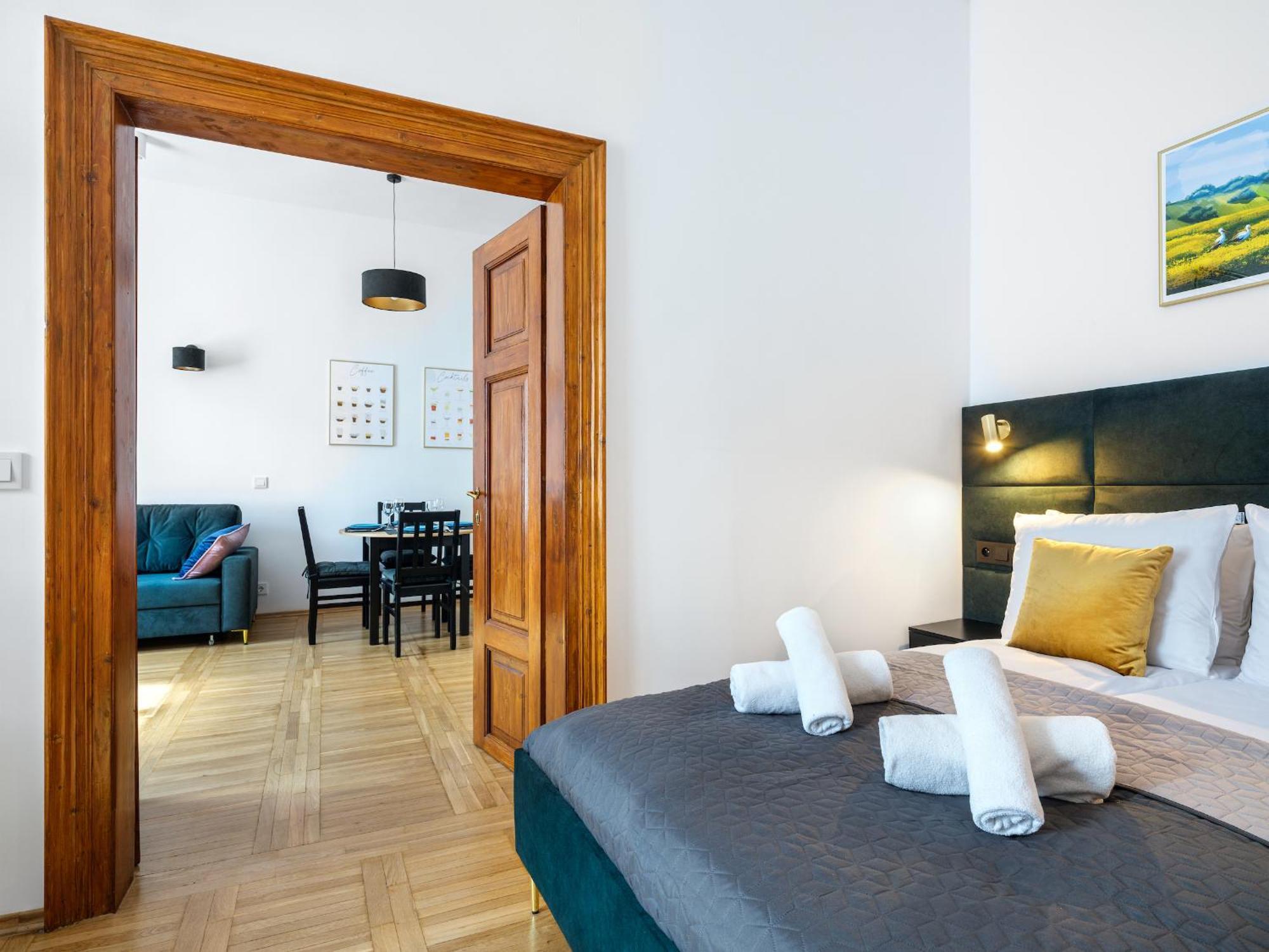 Tyzenhauz Apartments Old Town Krasków Cameră foto